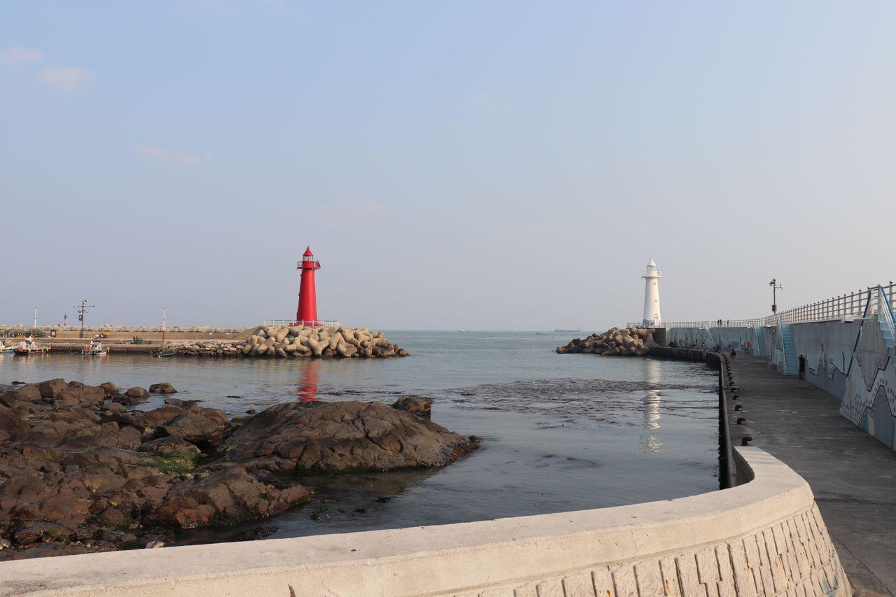 釜山青沙浦 青沙浦交通方式 雙胞胎 紅白燈塔